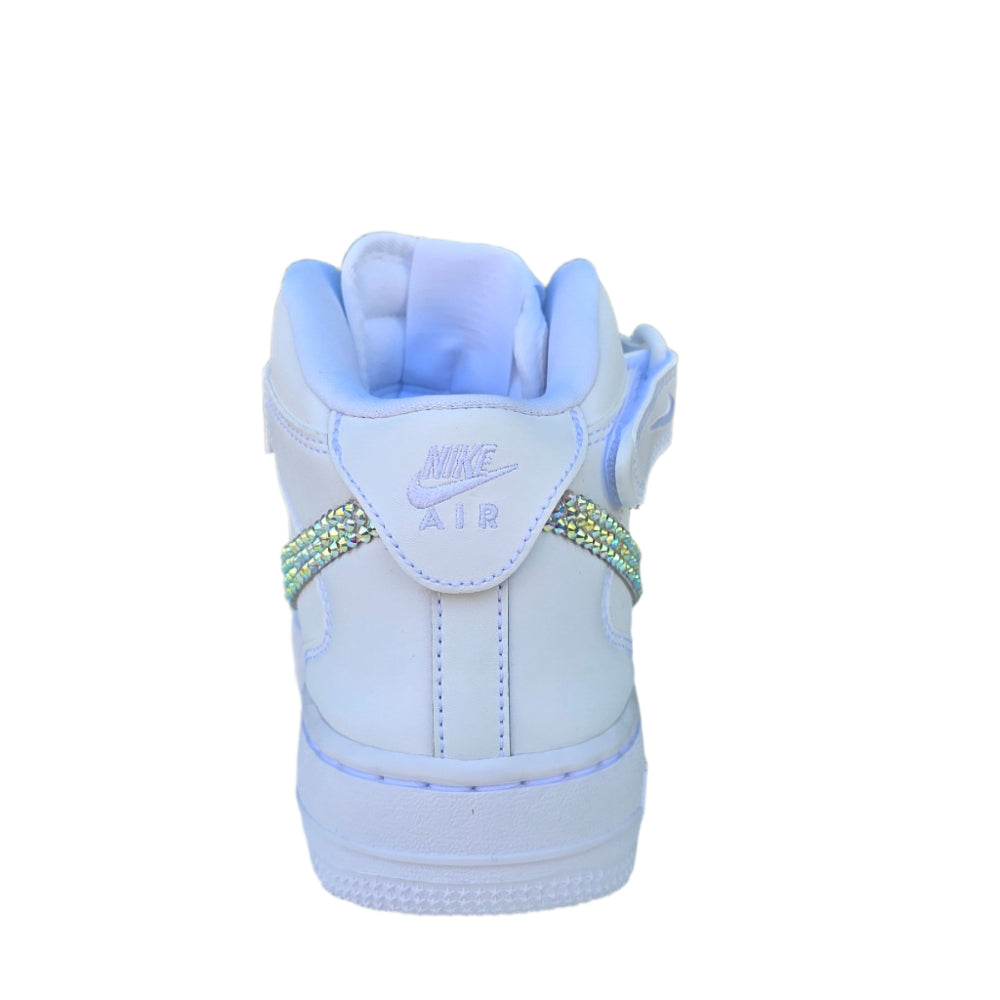 Swarovski kristályokkal díszített, fehér Nike Air Force 1 Mid női cipő