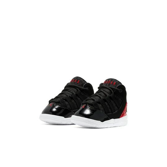 Air Jordan Max Aura 'Black Gym Re(TD) UTCAI CIPŐ - Golyó Sport #Image size#