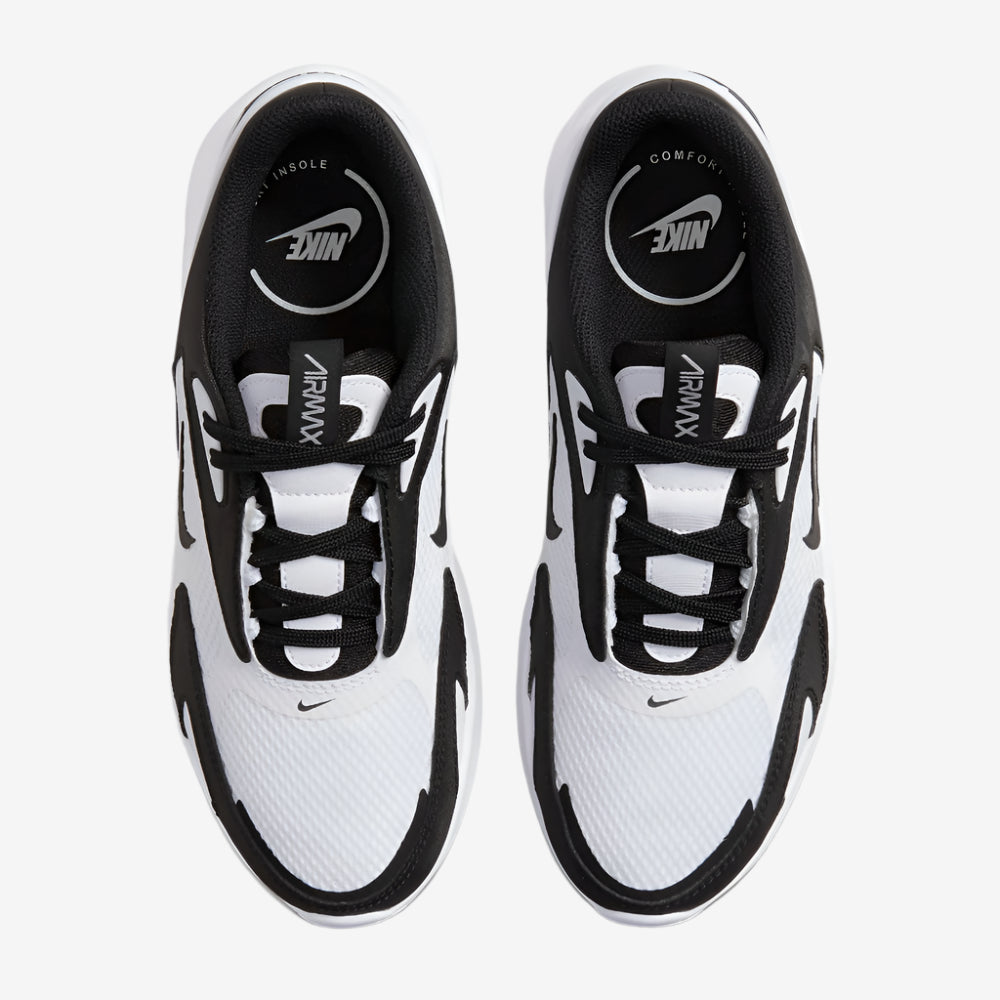NIKE AIR MAX BOLT "FEHÉR-FEKETE" Női Utcai Cipő