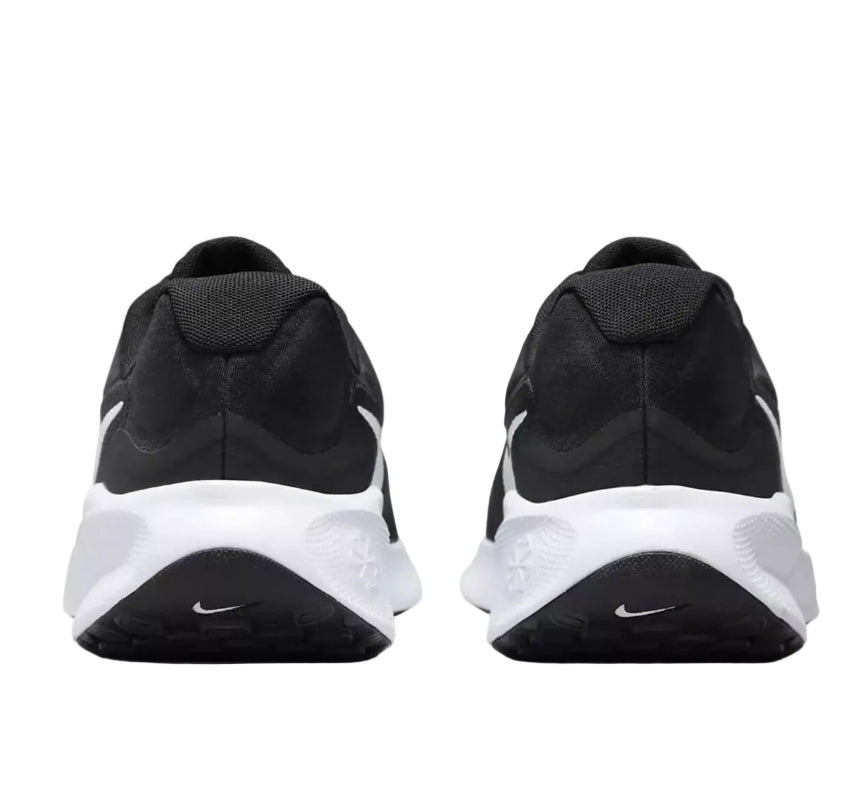 Nike REVOLUTION 7 "fekete" Férfi futócipő