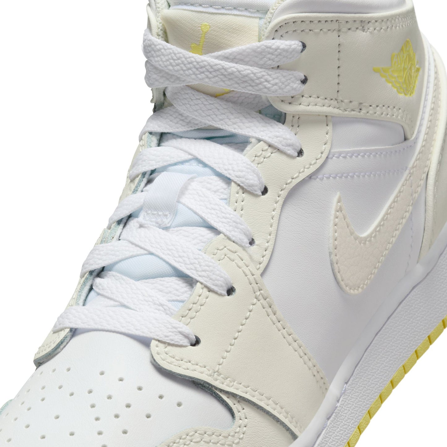 Air Jordan 1 Mid (SAIL / Laser Orange-White)