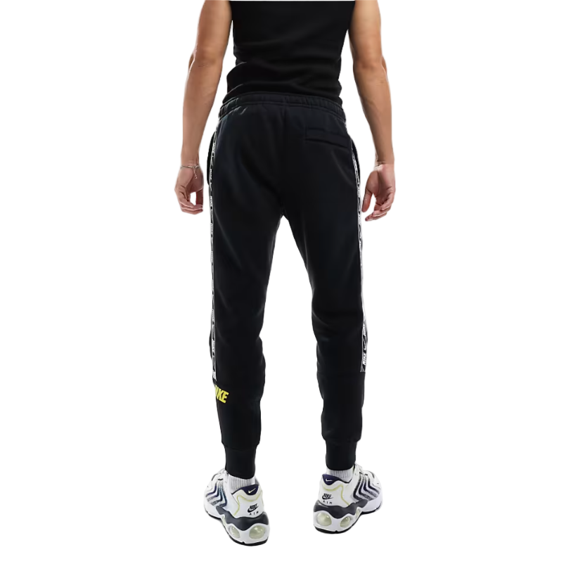 Nike Repeat logo joggers "Fekete" Férfi Melegítőnadrág