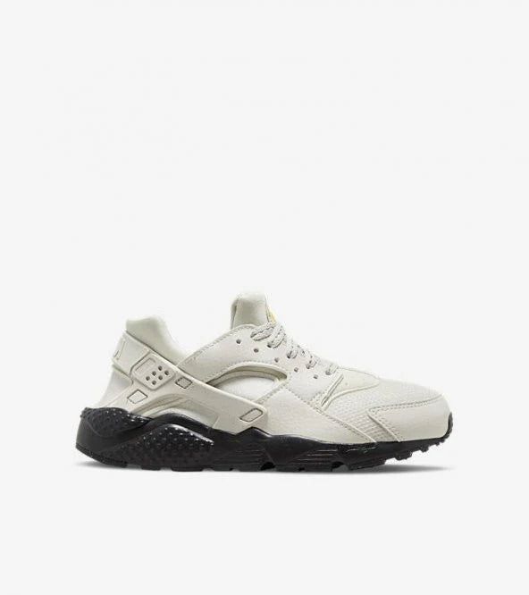 NIKE HUARACHE RUN GS 'Light Bone Black' UTCAI CIPŐ - Golyó SportIMAGE SIZE