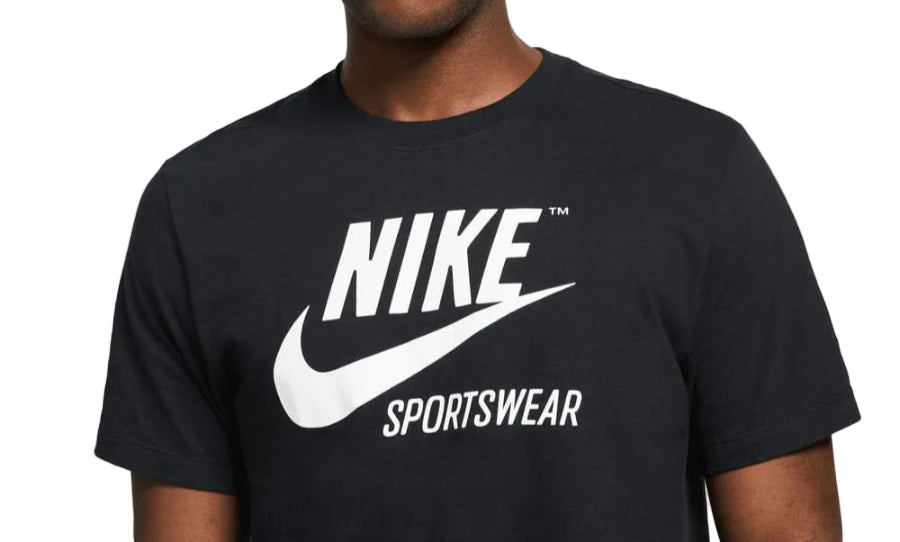NIKE Sportswear Swoosh "Fekete" Férfi Póló