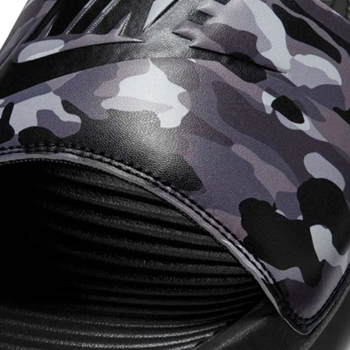Nike Victori One Printed Camo "Fekete Szürke" Férfi papucs