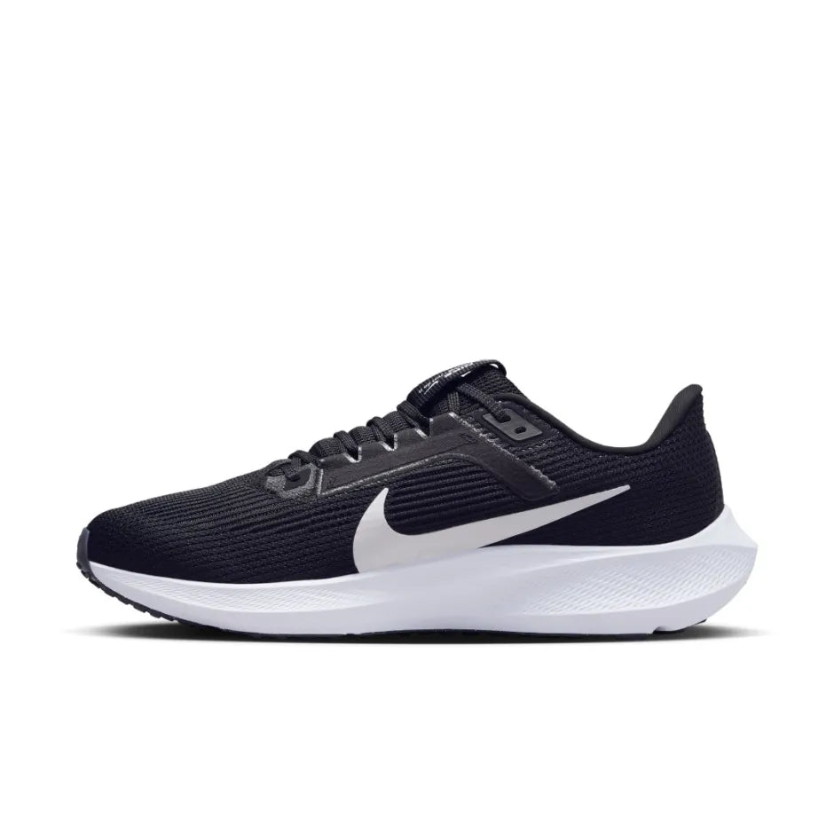 NIKE AIR ZOOM PEGASUS 40 "Fekete/Fehér" Férfi Futócipő