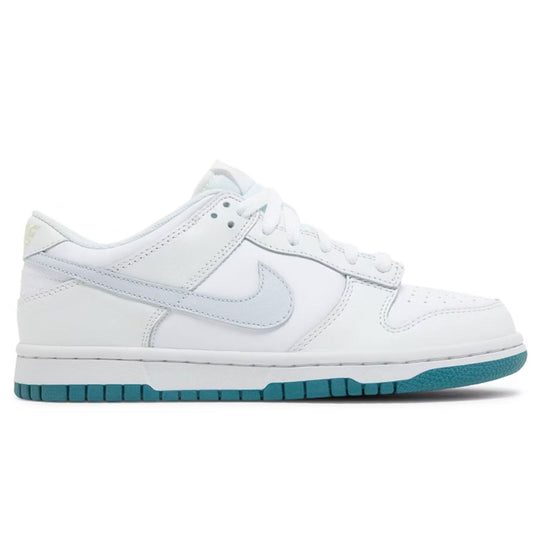 Nike Dunk Low "Summit White & Football Grey" utcai cipő