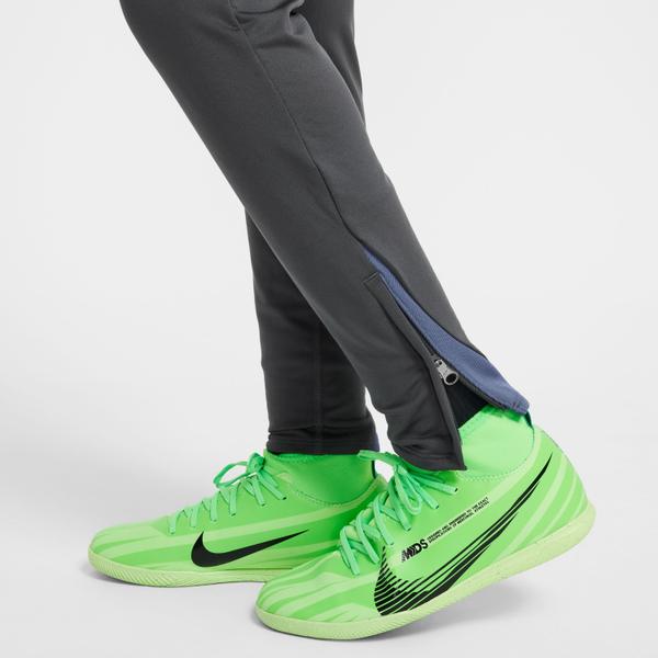 Nike FC Barcelona Strike 2024/25 "Szürke" Gyerek Edzőnadrág