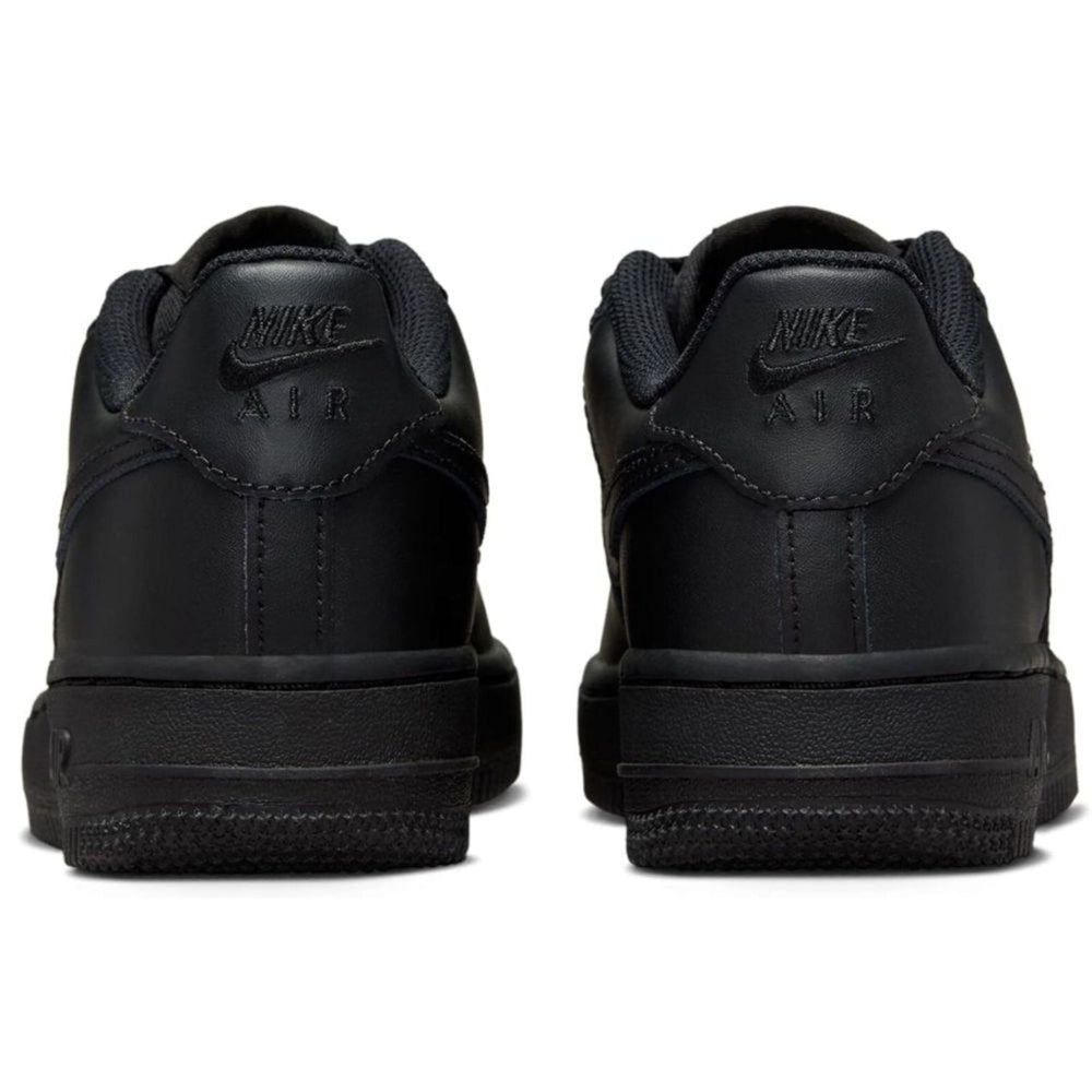 Nike Air Force 1 LE GS "Triple Black" utcai cipő