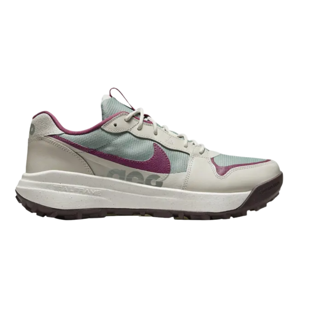 Nike ACG Lowcate "Mica Green" túracipő
