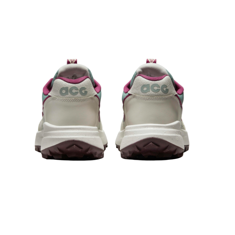 Nike ACG Lowcate "Mica Green" túracipő