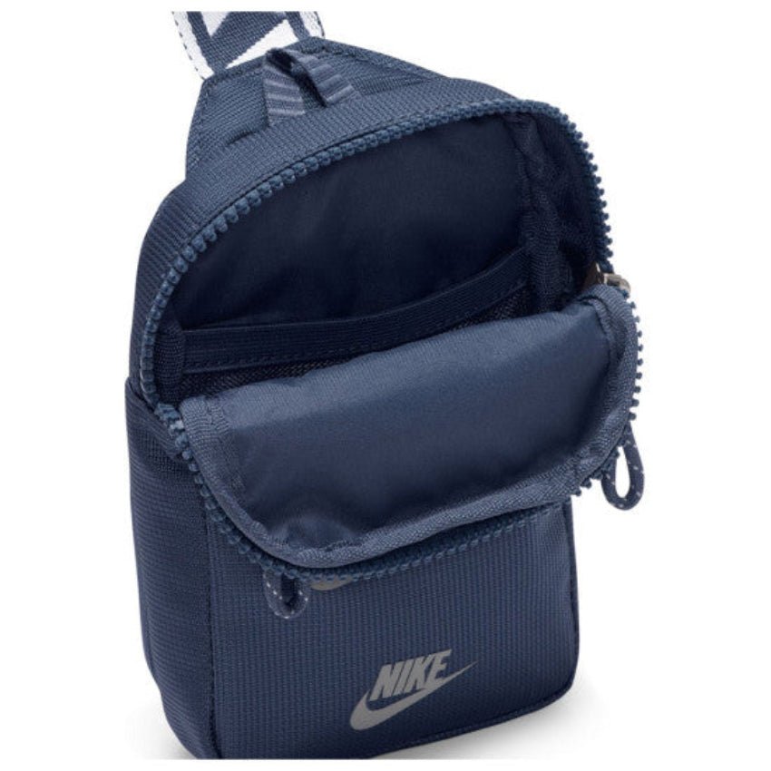Nike Essential Air Max Hip Pack "Kék" (Kicsi, 1L) - Golyó Sport
