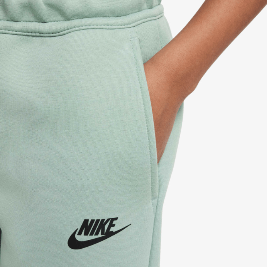 Nike Tech Fleece Short "Zöld" Gyerek Rövidnadrág - Golyó Sport