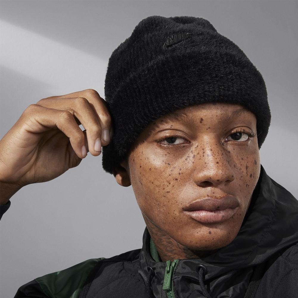 Nike U Nike Peak Beanie Fekete Téli Sapka - Golyó Sport