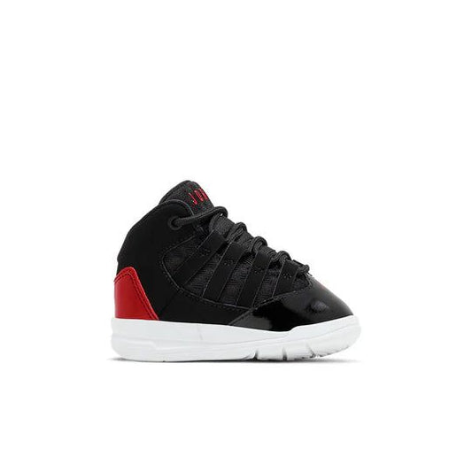 Air Jordan Max Aura 'Black Gym Re(TD) UTCAI CIPŐ - Golyó Sport #Image size#