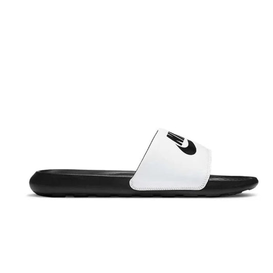 NIKE VICTORI ONE SLIDE "Fekete/Fehér" Férfi Papucs