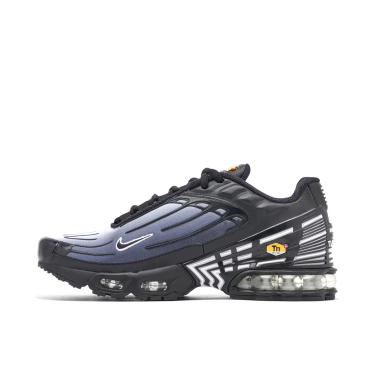 Nike Air Max Plus III "Fekete/Fehér" Férfi utcai cipő