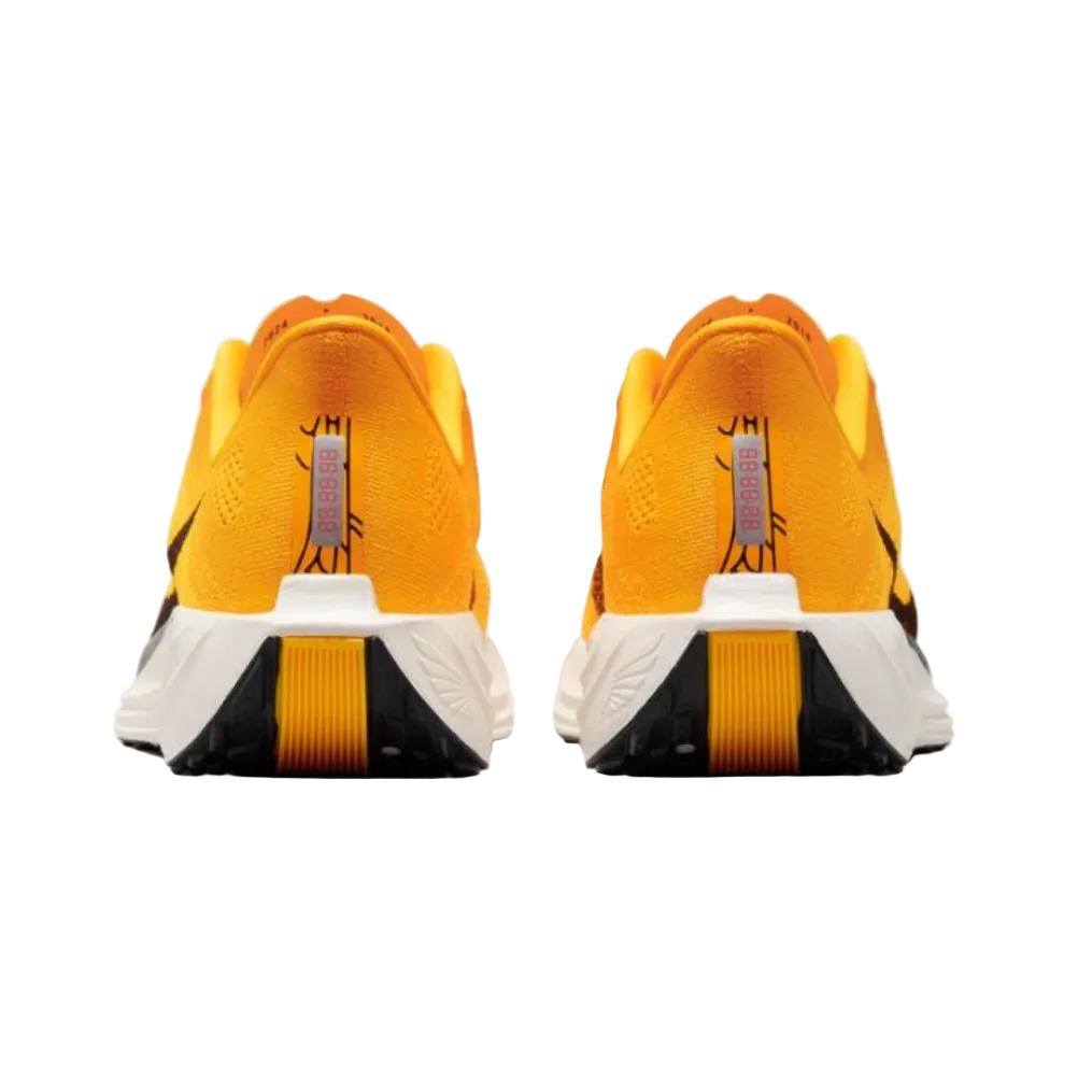 Nike ZoomX Pegasus Plus "arany/fekete/lézernarancs"  Férfi Futócipő