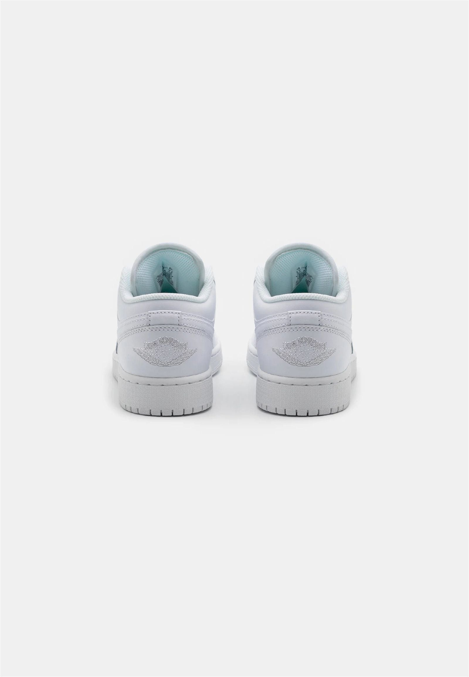 JORDAN 1 LOW FEHÉR EDZŐ CIPŐ - Golyó Sport #Image size#