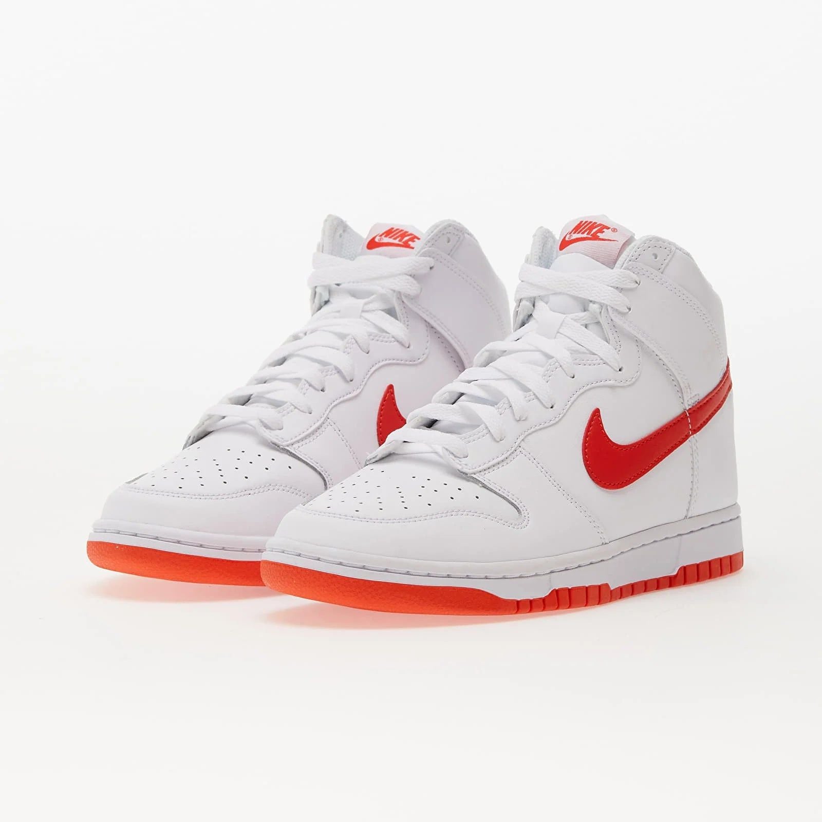 NIKE DUNK HIGH RETRO FEHÉR SÁRGA UTCAI (GS) CIPŐ - Golyó SportIMAGE SIZE