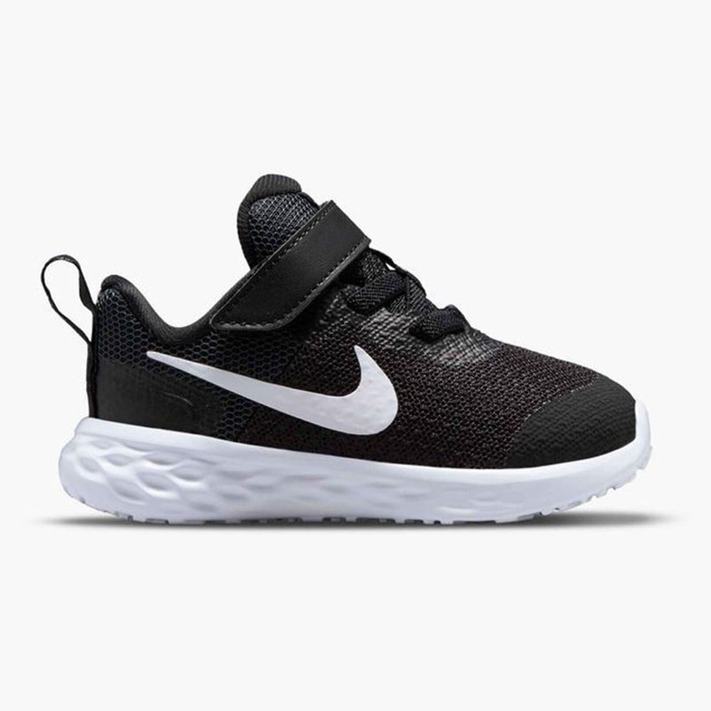 NIKE REVOLUTION 6 TÉPŐZÁRAS FEKETE GYEREK CIPŐ - Golyó SportIMAGE SIZE