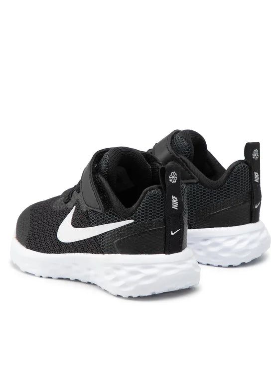 NIKE REVOLUTION 6 TÉPŐZÁRAS FEKETE GYEREK CIPŐ - Golyó SportIMAGE SIZE