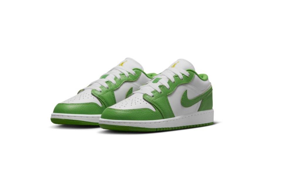 Air Jordan 1 Low SE "Klorofill" (GS) - Golyó Sport