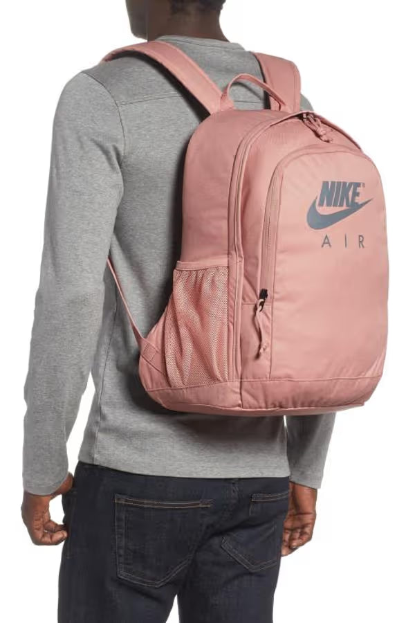 Nike Air Hayward "rozsdarózsaszín/fekete-szürke" 25L hátizsák
