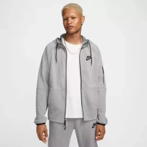 Nike Sportswear Tech Essentials férfi melegítő szett