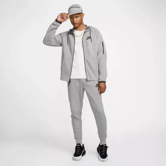 Nike Sportswear Tech Essentials férfi melegítő szett