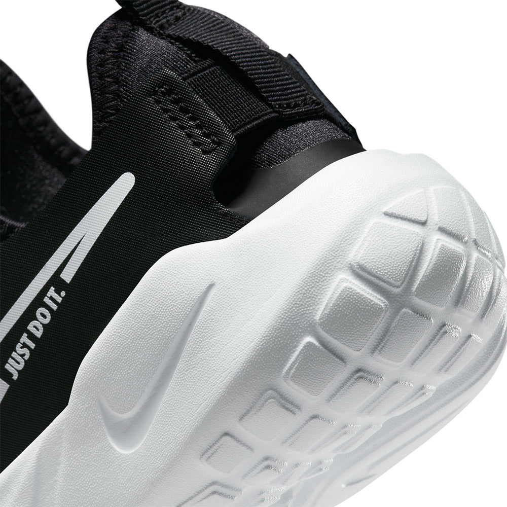 Nike Flex Runner 2 PSV "Fekete/Fehér" utcai cipő