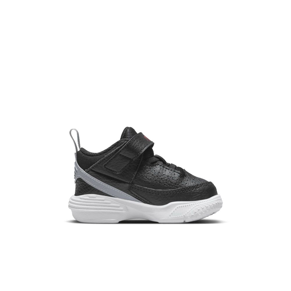 JORDAN MAX AURA 5 FEKETE TÉPŐZÁRAS GYEREK CIPŐ - Golyó Sport