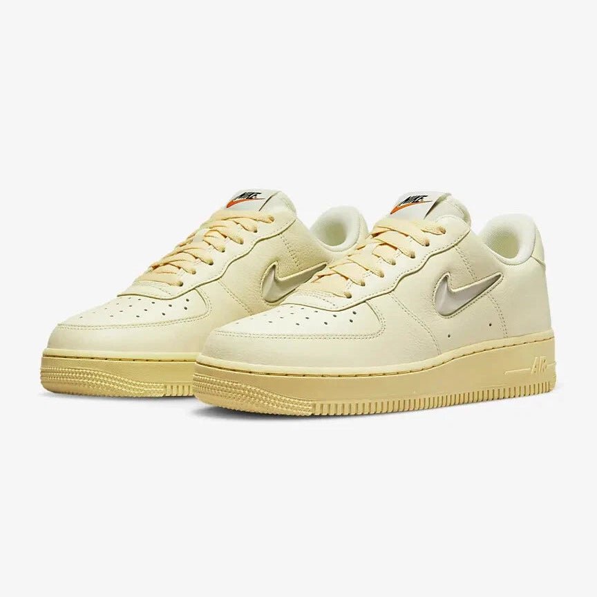 Nike Air Force 1 '07 LX "Coconut Milk" - Golyó Sport