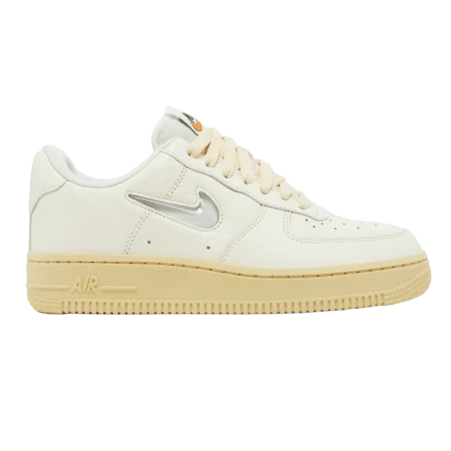 Nike Air Force 1 '07 LX "Coconut Milk" - Golyó Sport