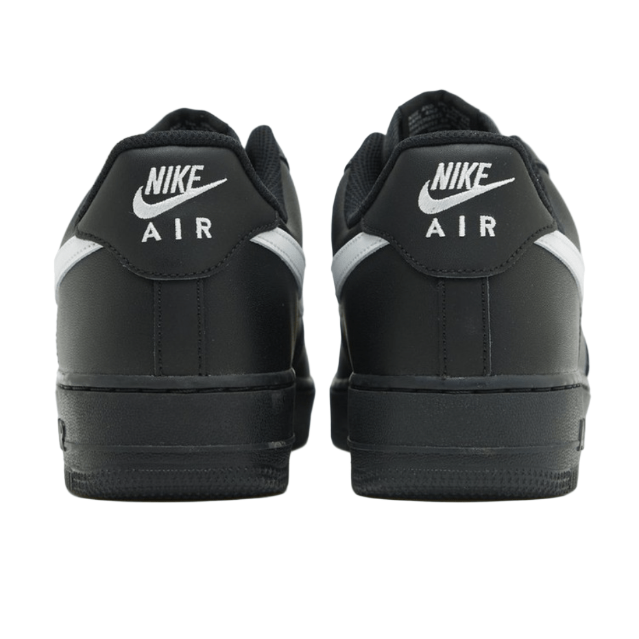 Nike Air Force 1 Low '07 "Fekete/Fehér" Utcai cipő - Golyó Sport