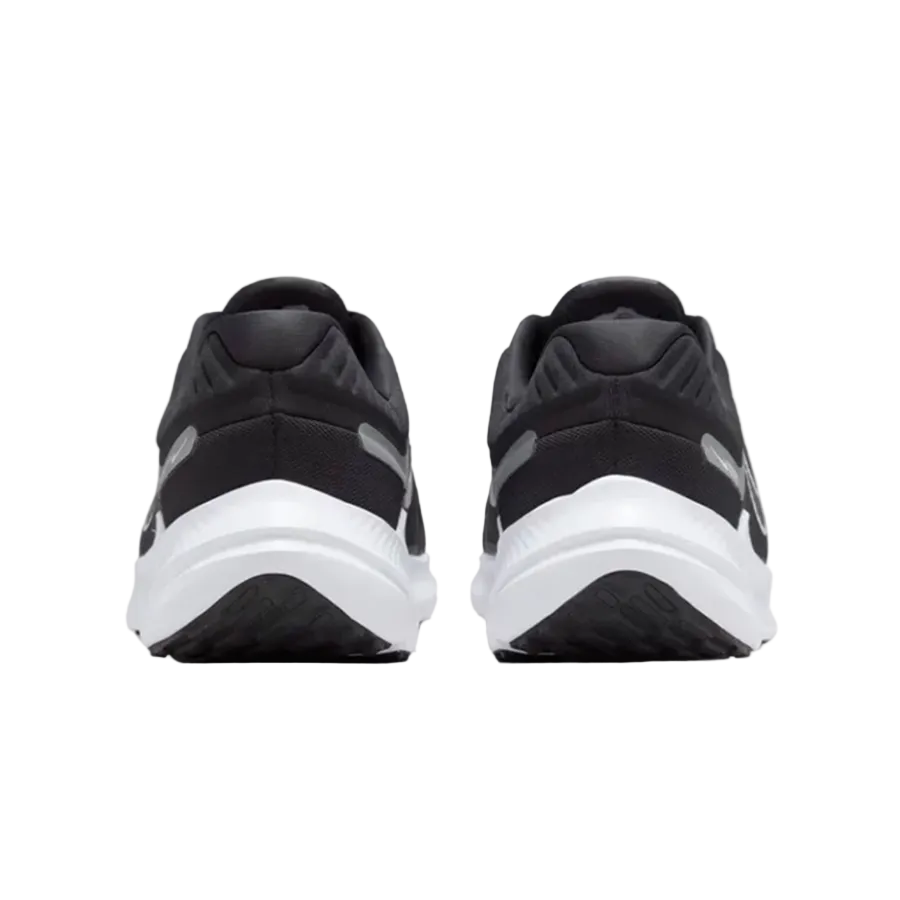 Nike Quest 5 "Fekete/Fehér" Férfi Futócipő