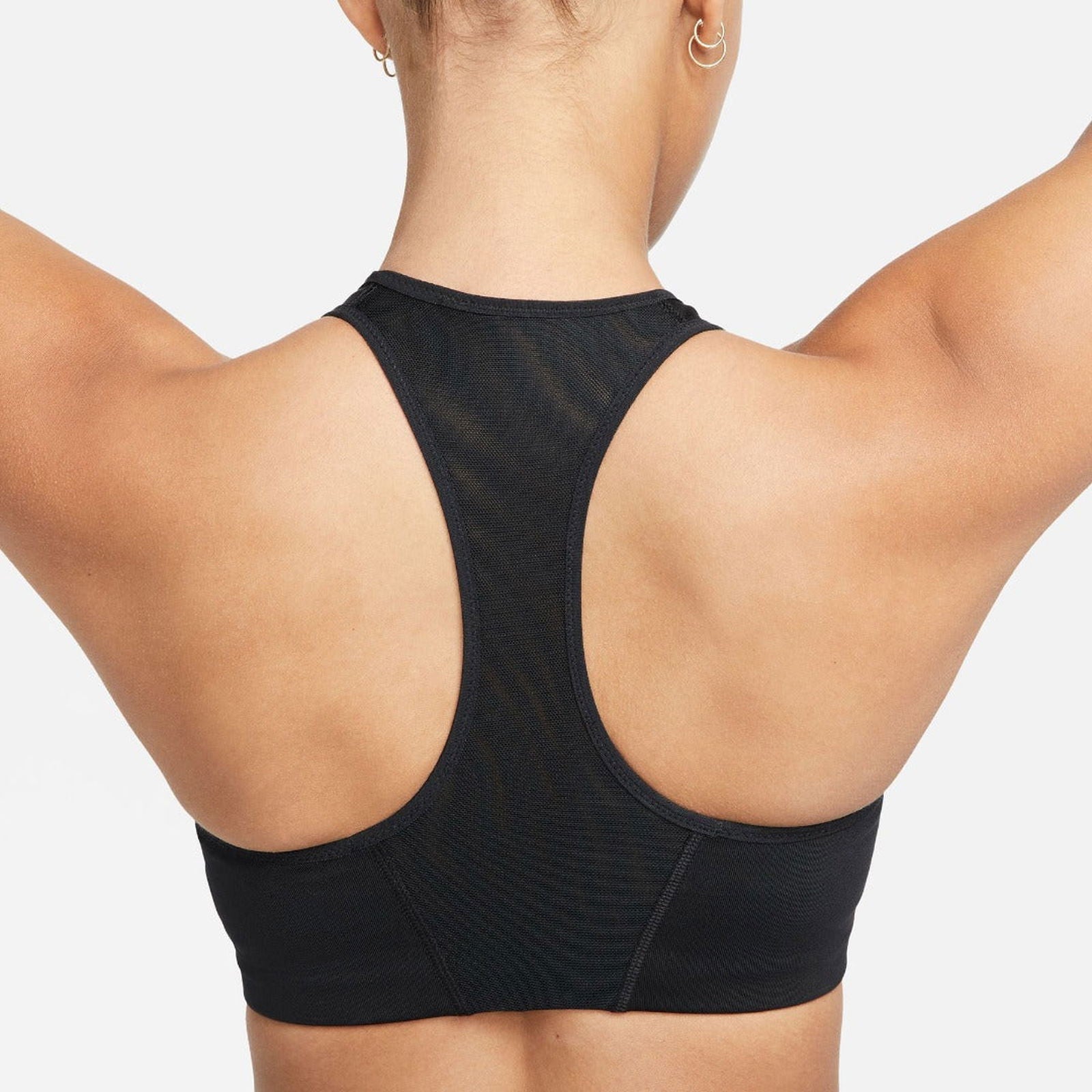 NIKE SWOOSH FEKETE SPORTMELLTARTÓ - Golyó Sport